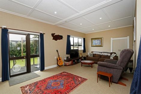 Photo of property in 58 Fox Street, Opunake, 4616