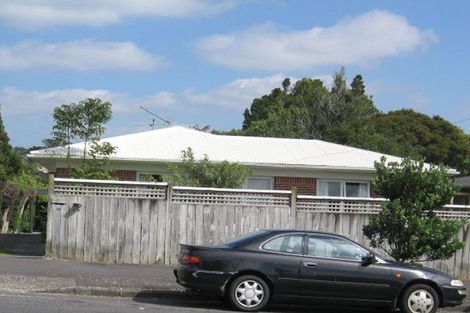 Photo of property in 1/42 Mahara Avenue, Birkenhead, Auckland, 0626