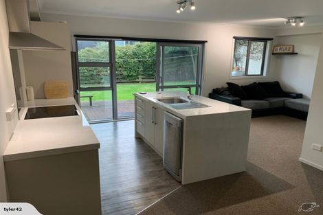 Photo of property in 12 Carver Place, Lynmouth, New Plymouth, 4310