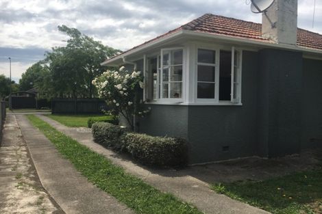 Photo of property in 8 Armitage Place, Fairfield, Hamilton, 3214