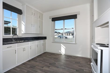 Photo of property in 16 Russell Street, Feilding, 4702