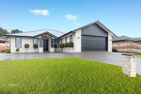 Photo of property in 37 Raithburn Terrace, Pokeno, 2402