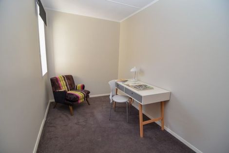 Photo of property in 27 Diamond Street, Carterton, 5713