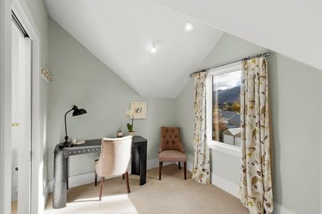 Photo of property in Millbrook Resort, 22 Settlers Way, Arrowtown, 9371