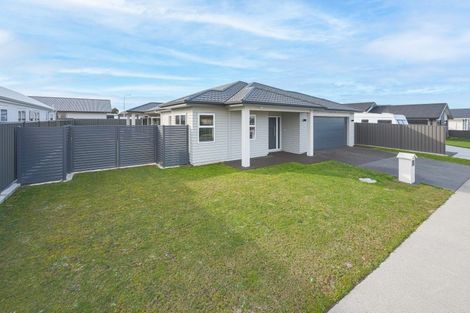 Photo of property in 48 Kenny Road, Te Awa, Napier, 4110