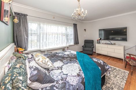 Photo of property in 16 Field Street, Aramoho, Whanganui, 4500