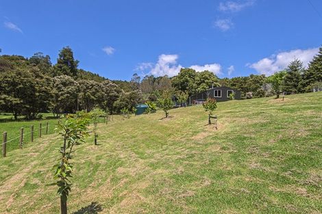 Photo of property in 241a Hailes Road, Whananaki, 0181