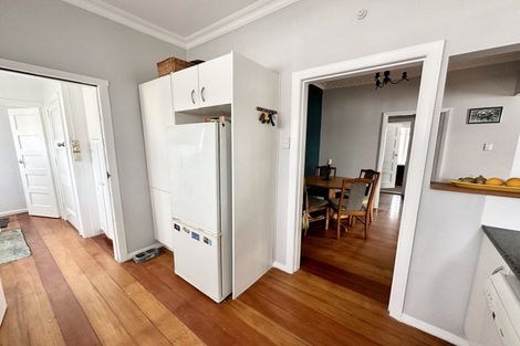 Photo of property in 12 Douglas Street, Hawera, 4610