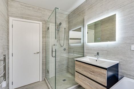 Photo of property in 33 Overton Street, Rototuna North, 3210