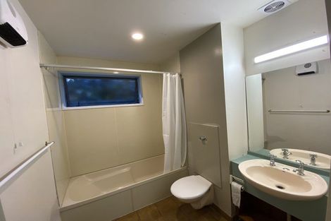 Photo of property in 49a Wynyard Crescent, Fernhill, Queenstown, 9300