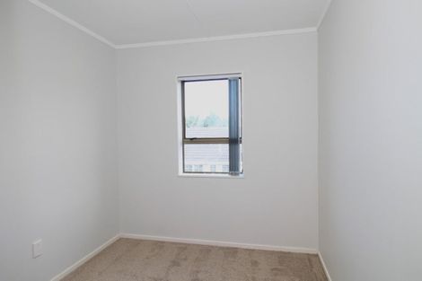 Photo of property in 43 Goodwood Drive, Goodwood Heights, Auckland, 2105