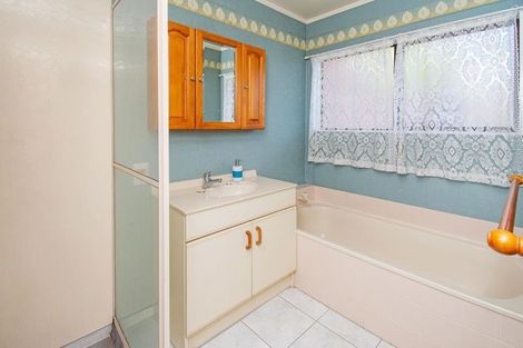 Photo of property in 43b Alma Crescent, Papakura, 2110