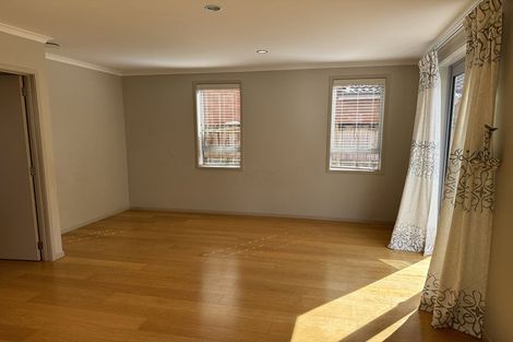 Photo of property in 8 Horizon View Road, Oteha, Auckland, 0632