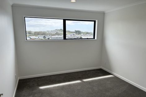 Photo of property in 19 Arawaru Avenue, Wainui, 0992