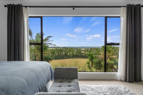 Photo of property in 14 Peters Lane, Taupaki, Henderson, 0782