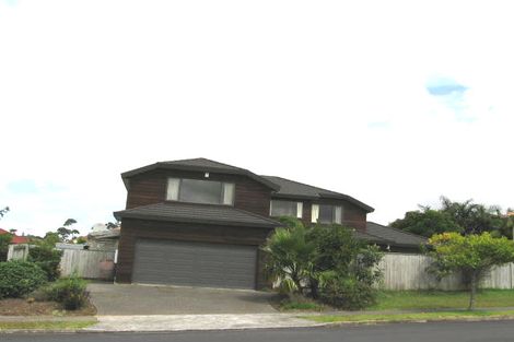 Photo of property in 26 Bluebird Crescent, Unsworth Heights, Auckland, 0632
