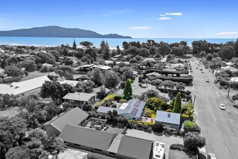 Photo of property in 16 Rauparaha Street, Waikanae Beach, Waikanae, 5036