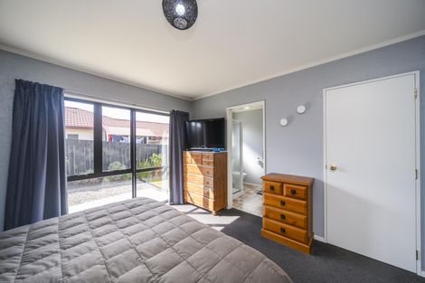 Photo of property in 87 Parnell Heights, Kelvin Grove, Palmerston North, 4414