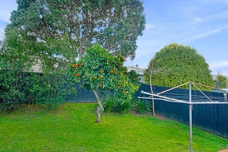 Photo of property in 15 Denarius Lane, Glendene, Auckland, 0602