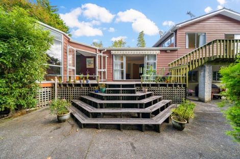 Photo of property in 61 Blue Mountains Road, Pinehaven, Upper Hutt, 5019