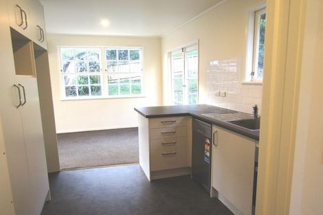 Photo of property in 1/12 Vonnell Place, Birkdale, Auckland, 0626