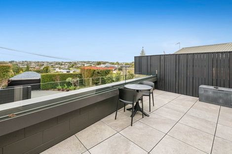 Photo of property in 37 Killarney Avenue, Torbay, Auckland, 0630
