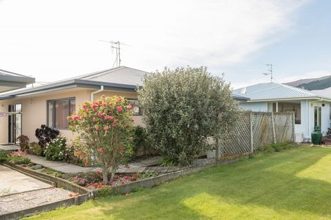 Photo of property in 42 The Drive, Richmond, 7020