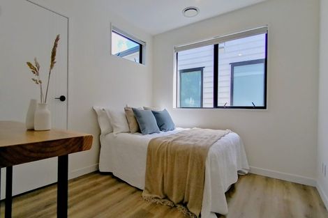 Photo of property in 57e Hogans Road, Glenfield, Auckland, 0629