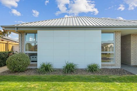 Photo of property in 6 Fernham Way, Rolleston, 7615