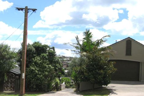 Photo of property in 49a Rangitoto Terrace, Milford, Auckland, 0620