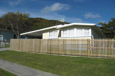 Photo of property in 53 Antrim Crescent, Wainuiomata, Lower Hutt, 5014