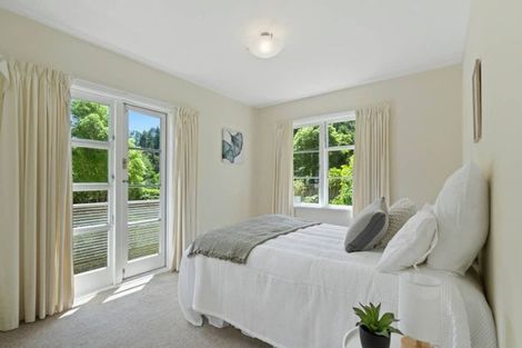 Photo of property in 546 Stokes Valley Road, Stokes Valley, Lower Hutt, 5019
