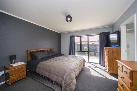 Photo of property in 87 Parnell Heights, Kelvin Grove, Palmerston North, 4414