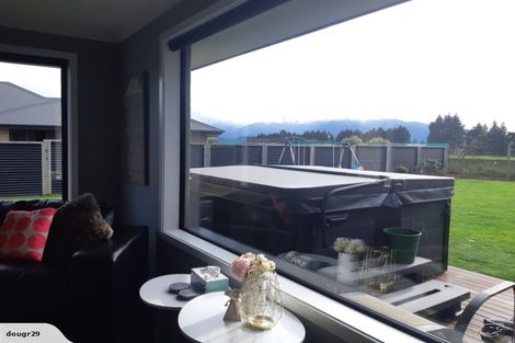 Photo of property in 27 Orbell Crescent, Te Anau, 9679