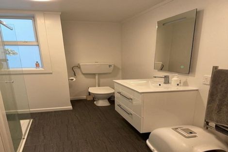 Photo of property in 25 Sugarloaf Road, Brooklyn, Wellington, 6021