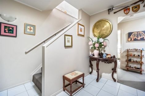 Photo of property in 4/8 City View Terrace, Birkenhead, Auckland, 0626