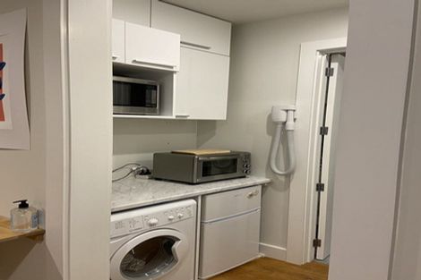 Photo of property in 83 Seatoun Heights Road, Seatoun, Wellington, 6022