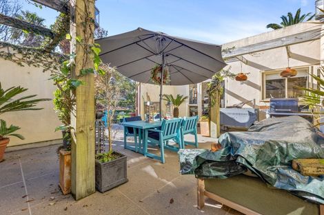 Photo of property in 14 Station Road, Huapai, Kumeu, 0810