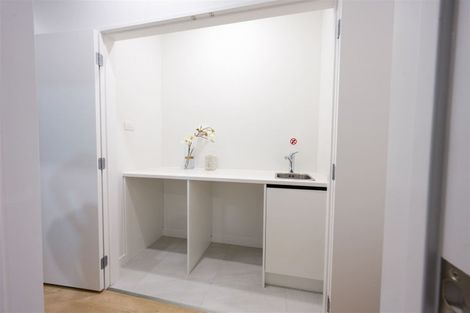 Photo of property in 1 Horokaka Street, Massey, Auckland, 0614