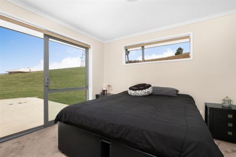 Photo of property in 12 Peet Row, Pokeno, 2471