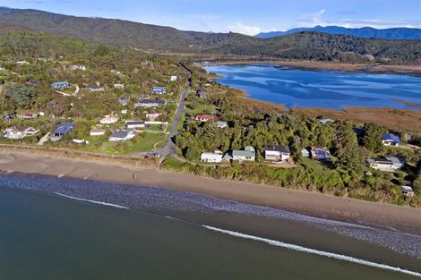 Photo of property in 66 Parapara Beach Road, Parapara, Takaka, 7182