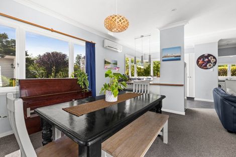 Photo of property in 10 Plassey Street, Havelock North, 4130