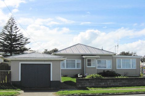 Photo of property in 78 Cornfoot Street, Castlecliff, Whanganui, 4501