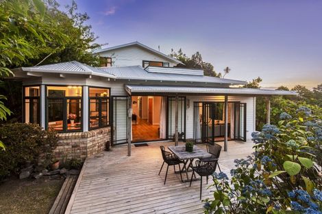 Photo of property in 386 Upper Harbour Drive, Greenhithe, Auckland, 0632