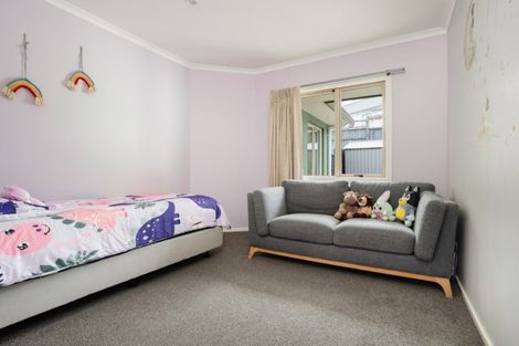 Photo of property in 16 Zachary Place, Welcome Bay, Tauranga, 3112