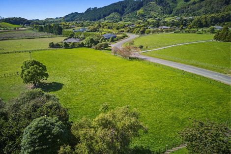 Photo of property in 63 South Manakau Road, Manakau, Otaki, 5583