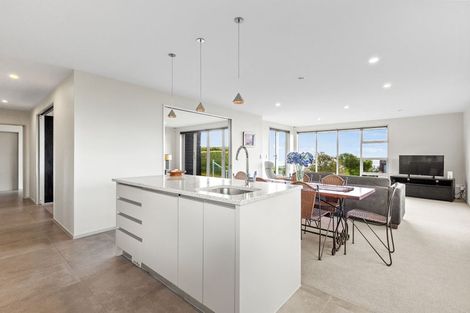 Photo of property in 5 Craigieburn Lane, Mount Pleasant, Christchurch, 8081