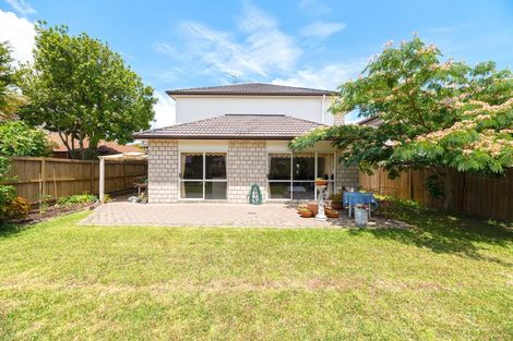 Photo of property in 14 Bridgefield Crescent, Flat Bush, Auckland, 2016