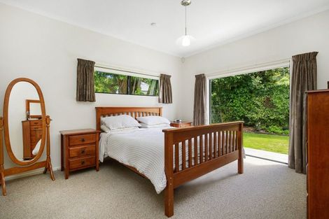 Photo of property in 11 Pokaka Street, Birchville, Upper Hutt, 5018