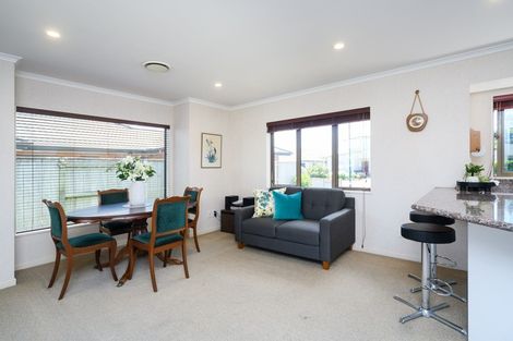 Photo of property in 7 Silkwood Place, Fitzherbert, Palmerston North, 4410